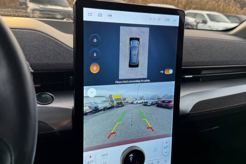 2022 Ford Mustang Mach-E GT