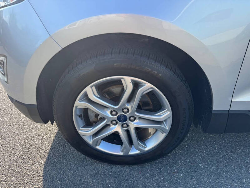2018 Ford Edge Titanium