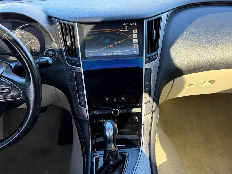 2015 Infiniti Q50 Premium