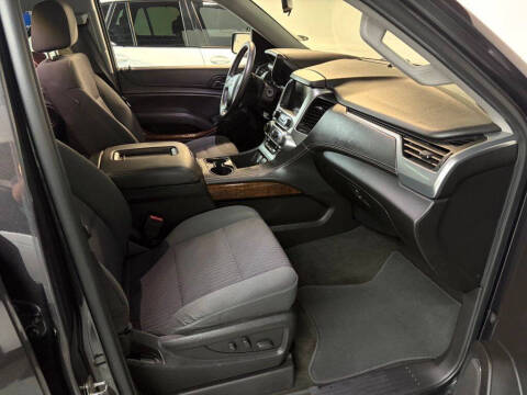 2017 Chevrolet Suburban LS