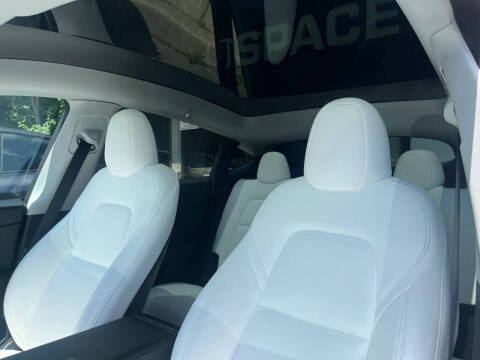 2023 Tesla Model Y Performance