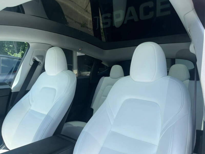 2023 Tesla Model Y Performance