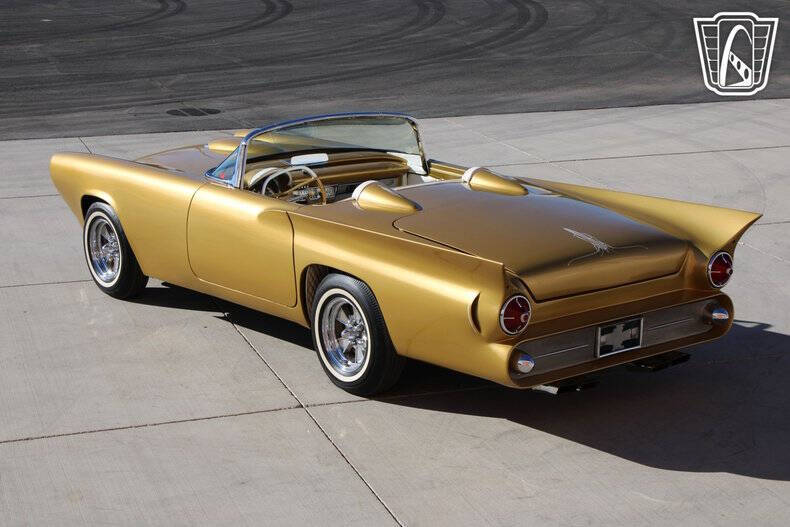 1957 Ford Thunderbird