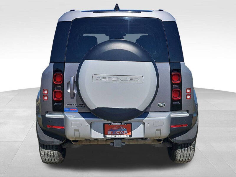 2020 Land Rover Defender 110 SE