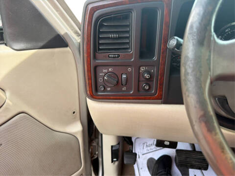 2005 Cadillac Escalade
