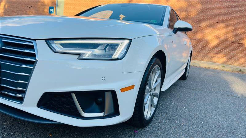 2019 Audi A4 quattro Premium Plus 45 TFSI