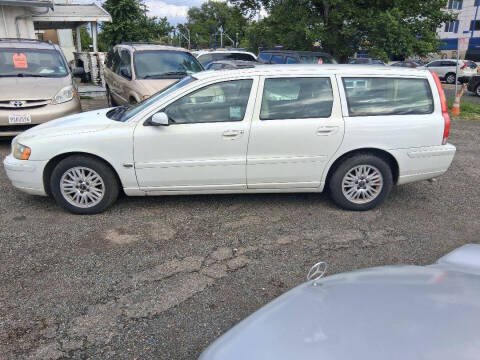 2005 Volvo V70 2.4