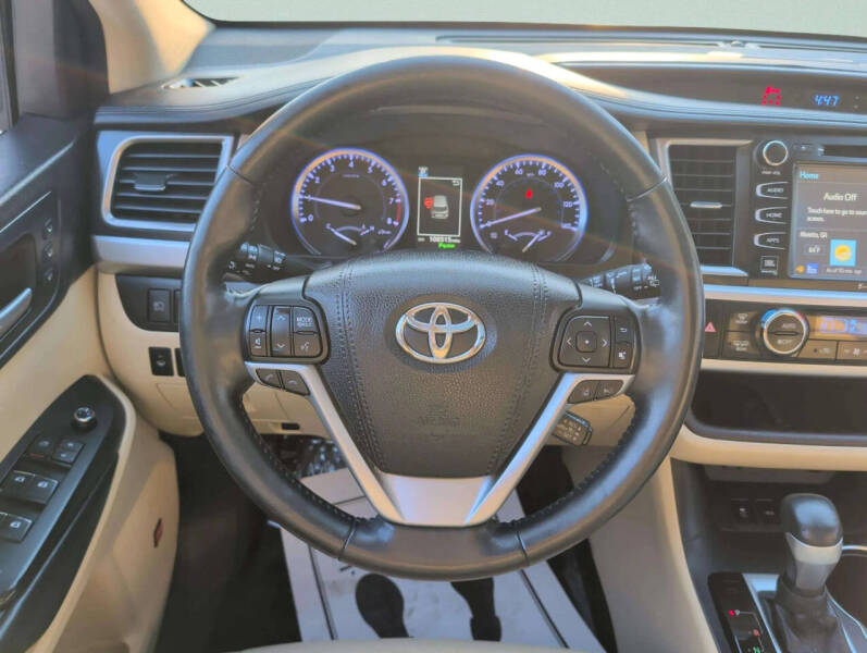 2018 Toyota Highlander Limited Platinum