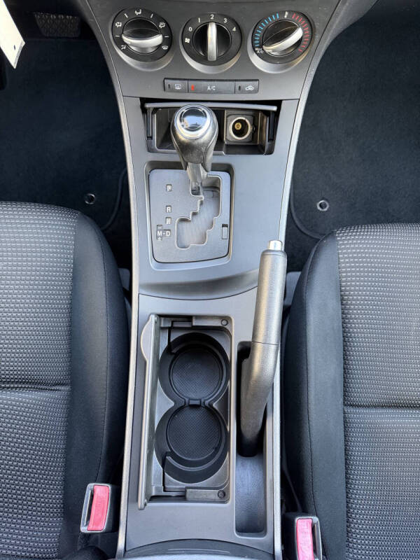 2012 Mazda MAZDA3 i Touring