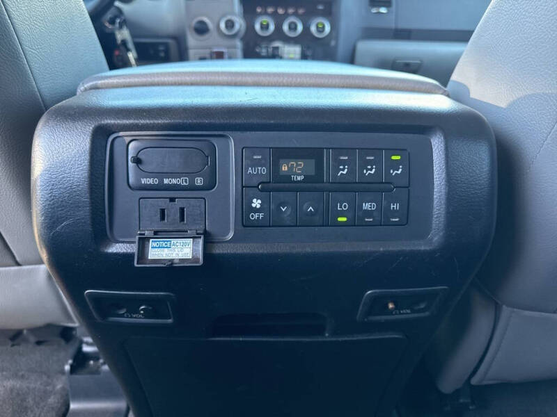 2013 Toyota Sequoia Platinum