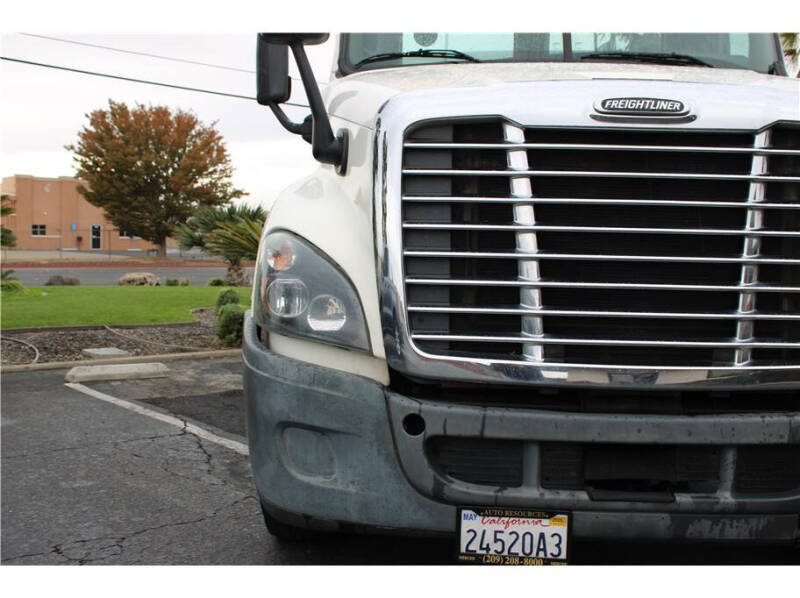 2016 Freightliner Cascadia