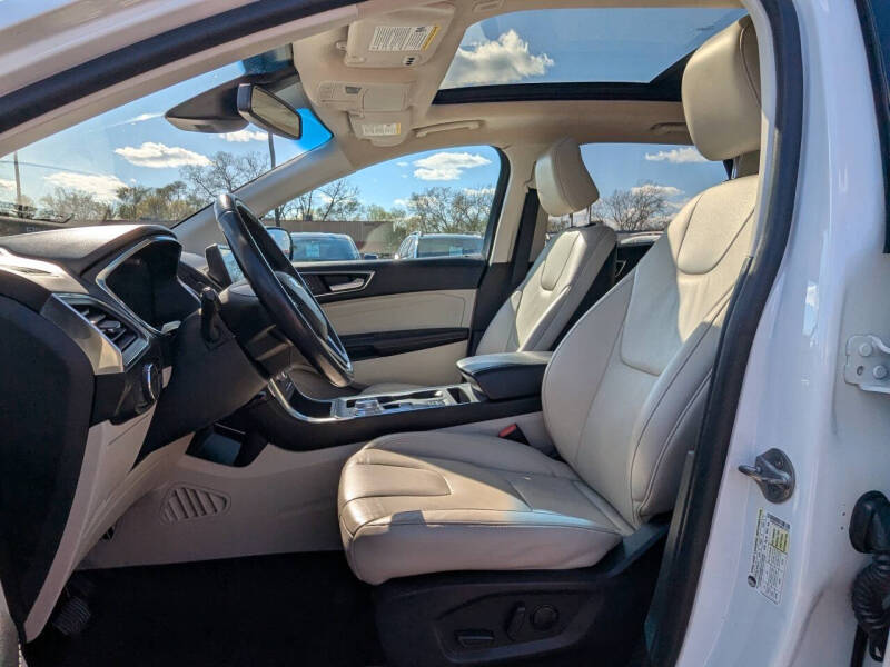 2021 Ford Edge Titanium