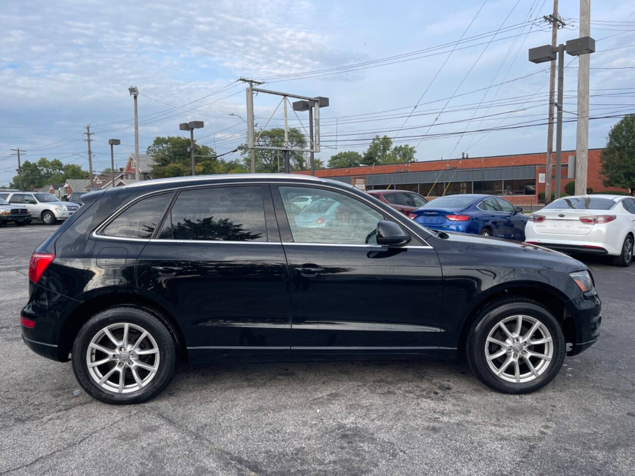 2012 Audi Q5 for sale at AVS AUTO GROUP LLC in CLEVELAND, OH