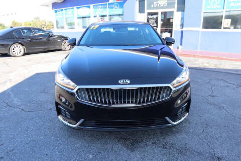 2017 Kia Cadenza Technology