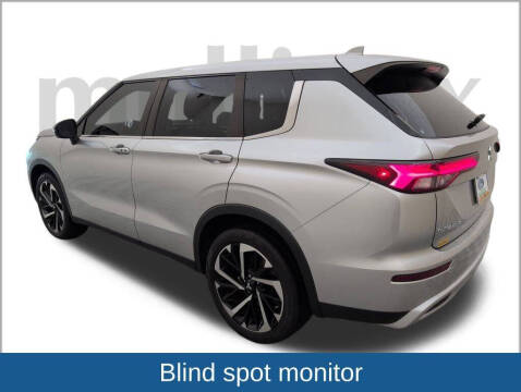 2022 Mitsubishi Outlander SE