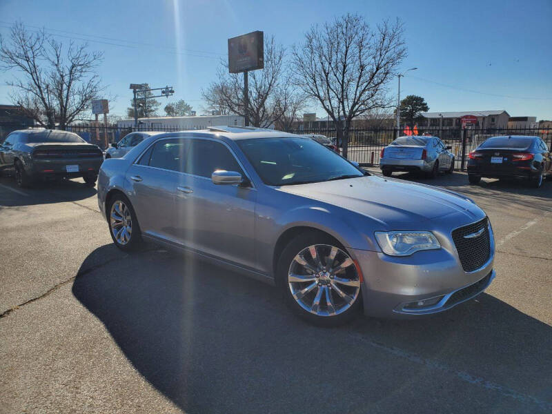 2015 Chrysler 300 for sale at GREAT CHOICE AUTO SALES LLP in Albuquerque NM