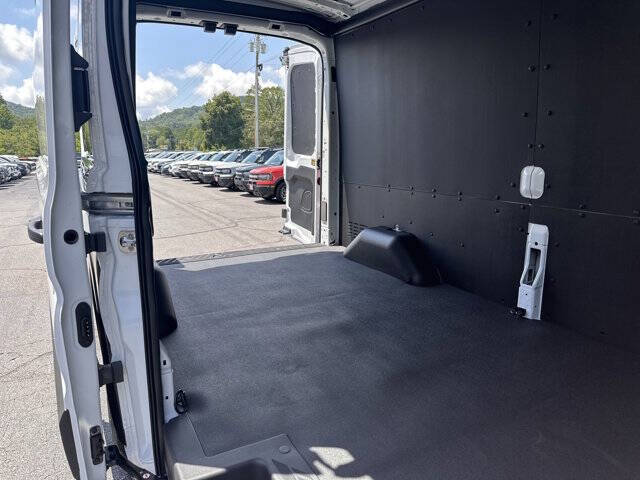 2025 Ford Transit 250