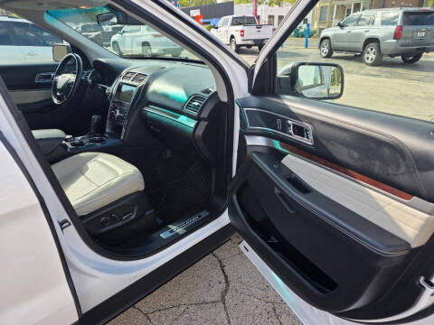 2017 Ford Explorer Platinum