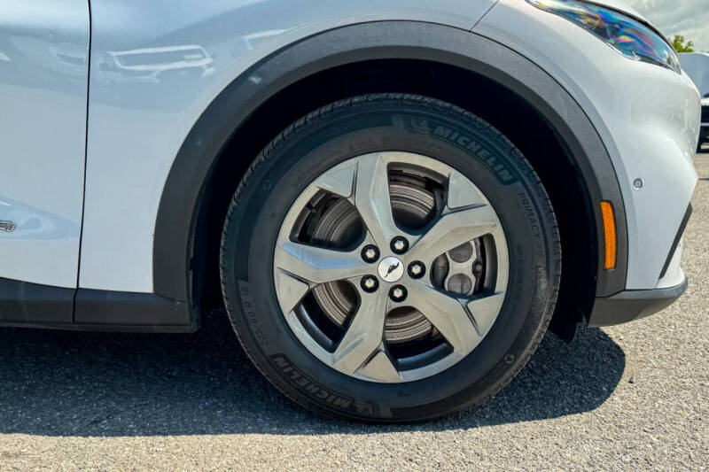 2021 Ford Mustang Mach-E Select