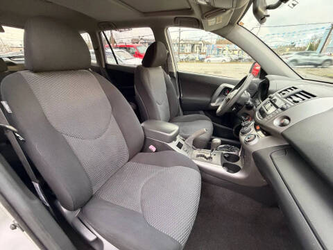 2007 Toyota RAV4 Sport