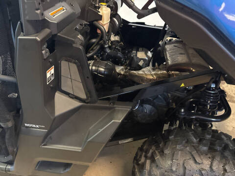 2022 Can Am Defender Xt Side By Side
