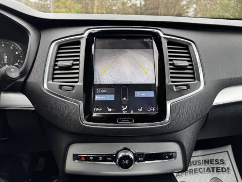 2016 Volvo XC90 T5 Momentum