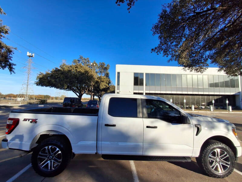 2022 Ford F-150 XLT's photo
