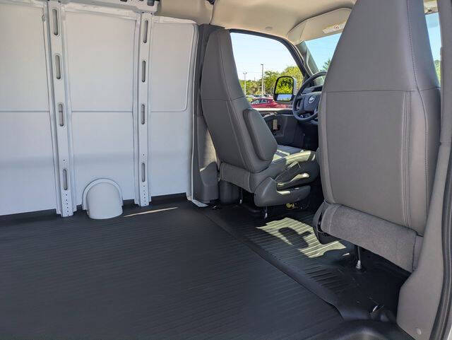 2026 Chevrolet Express 2500