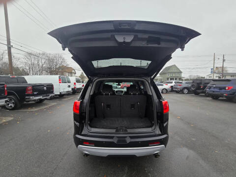 2017 GMC Acadia SLE-2