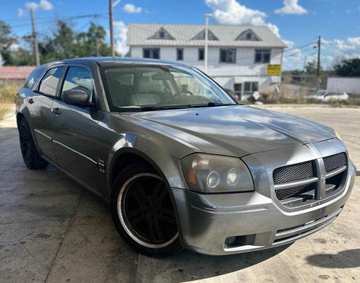 2005 Dodge Magnum for sale at Kelley Autoplex in San Antonio, TX