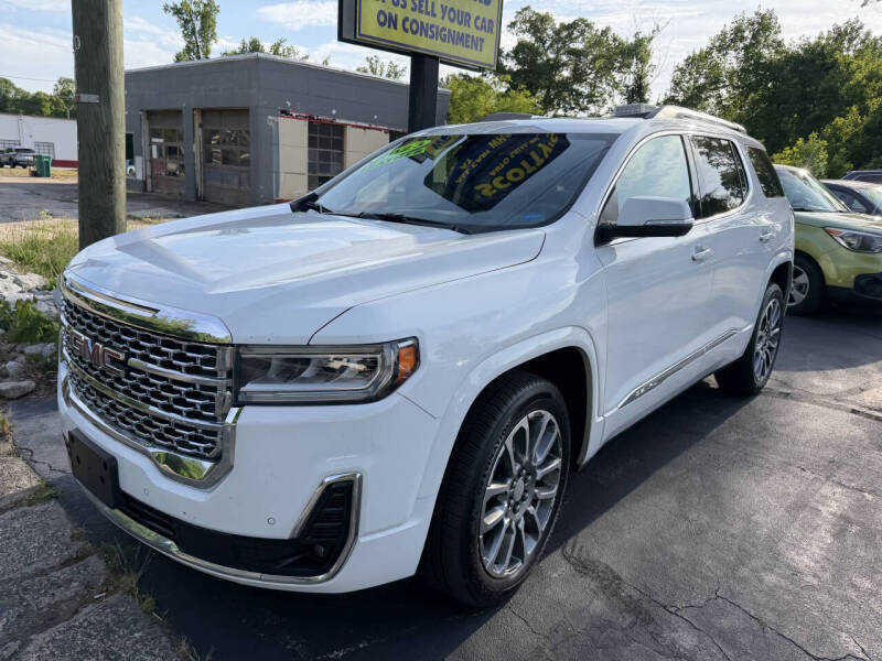 2023 GMC Acadia Denali