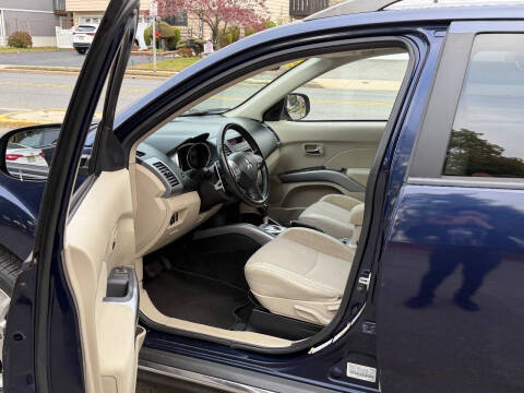 2012 Mitsubishi Outlander SE