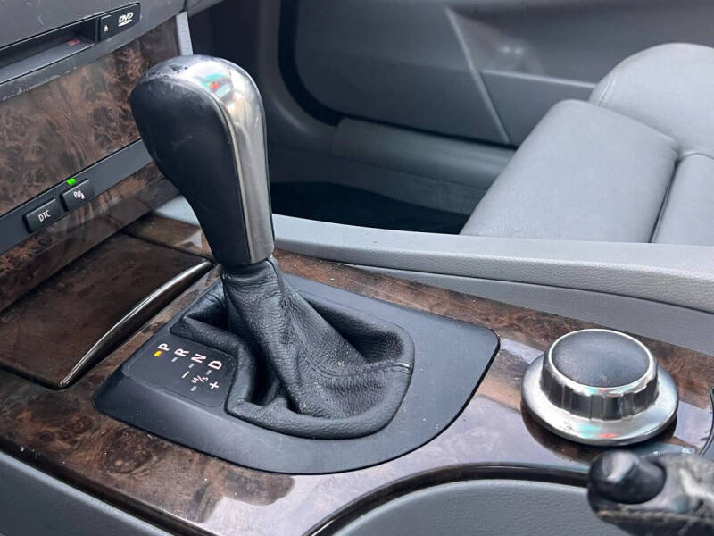 2006 BMW 5 Series 550i