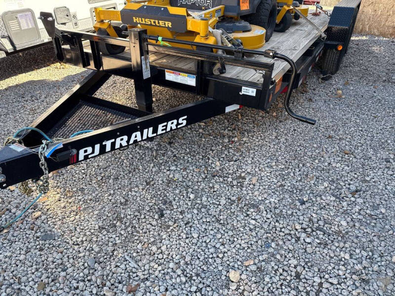 2024 PJ Trailers CC182