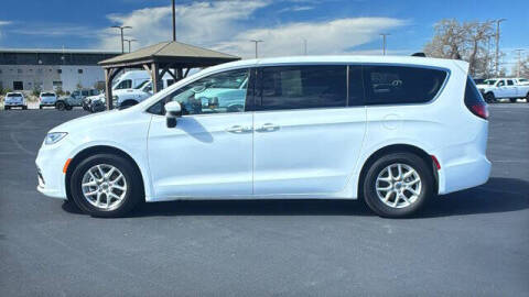 2023 Chrysler Pacifica Touring L