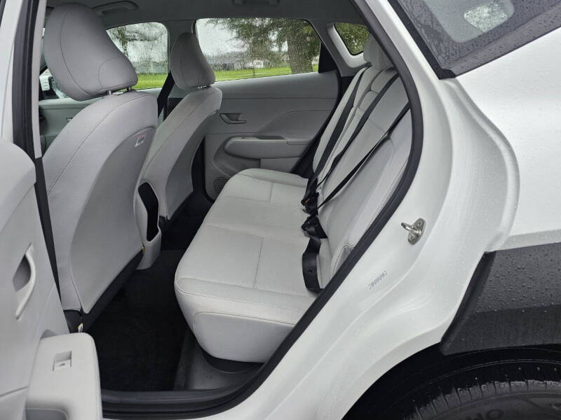 2024 Hyundai Kona SE