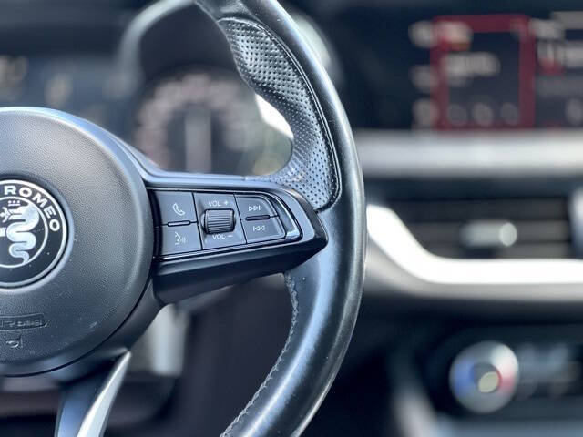 2022 Alfa Romeo Stelvio Sprint