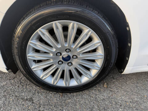 2013 Ford Fusion Hybrid SE