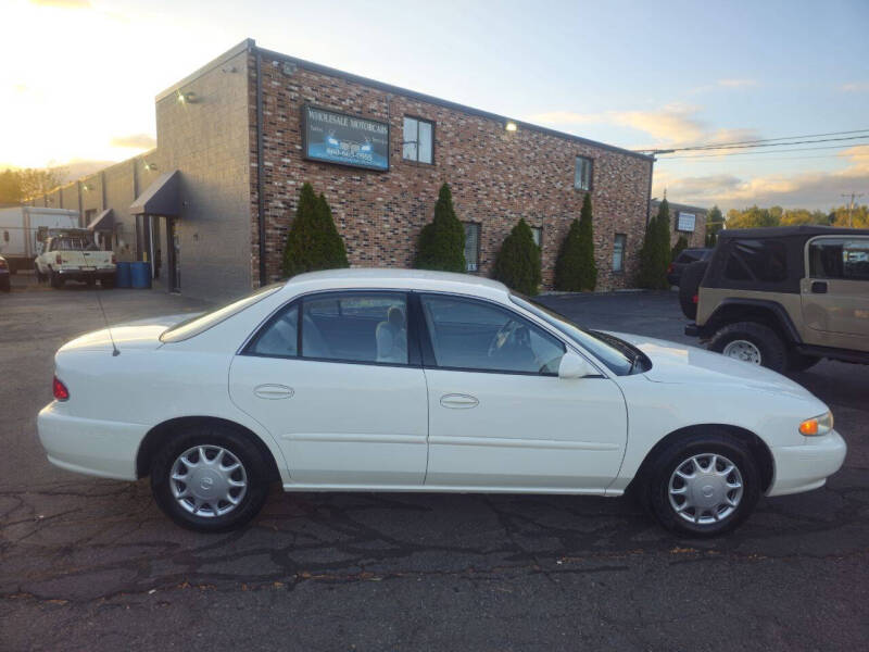 2005 Buick Century Base photo 2