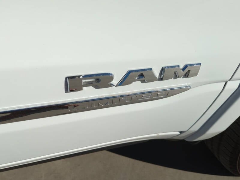 2022 RAM Ram 1500 Pickup Limited photo 17