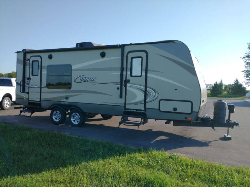 2016 Keystone Cougar 24SABWE for sale at Dakota Sales & Equipment in Arlington SD