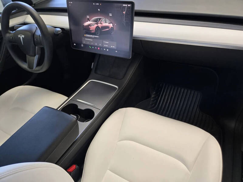 2024 Tesla Model Y Performance