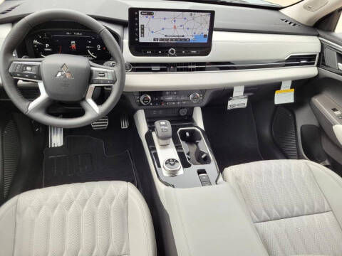 2026 Mitsubishi Outlander SEL