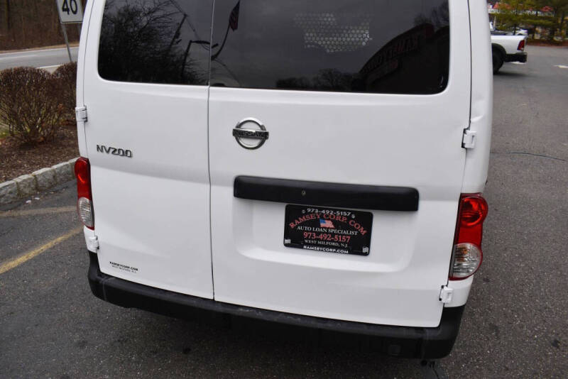 2017 Nissan NV200 SV