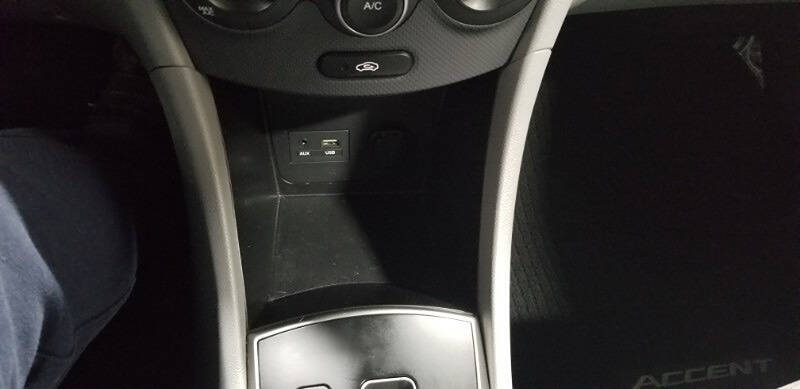 2017 Hyundai Accent SE