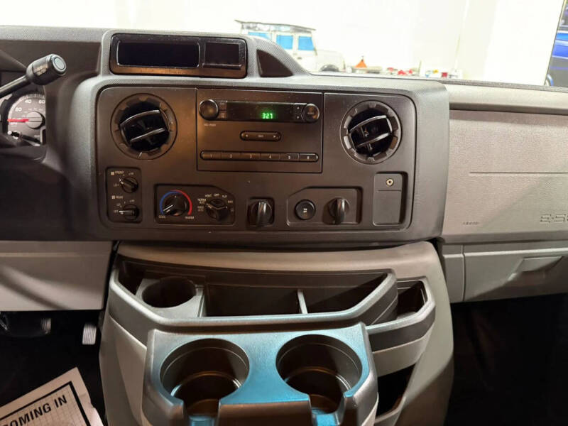 2013 Ford E-Series E-250