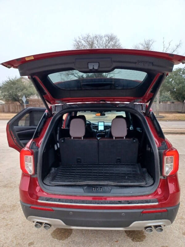 2022 Ford Explorer Platinum