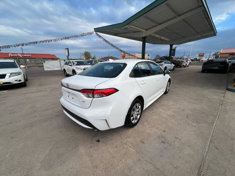 2022 Toyota Corolla LE