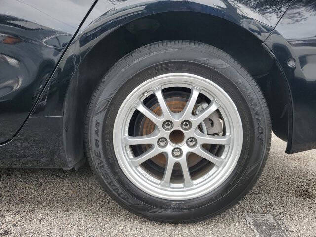 2020 Toyota Prius LE