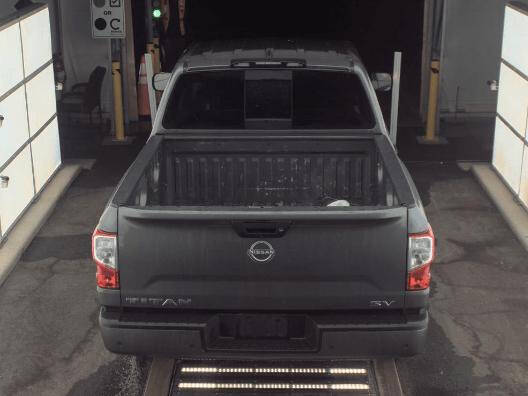 2023 Nissan Titan SV